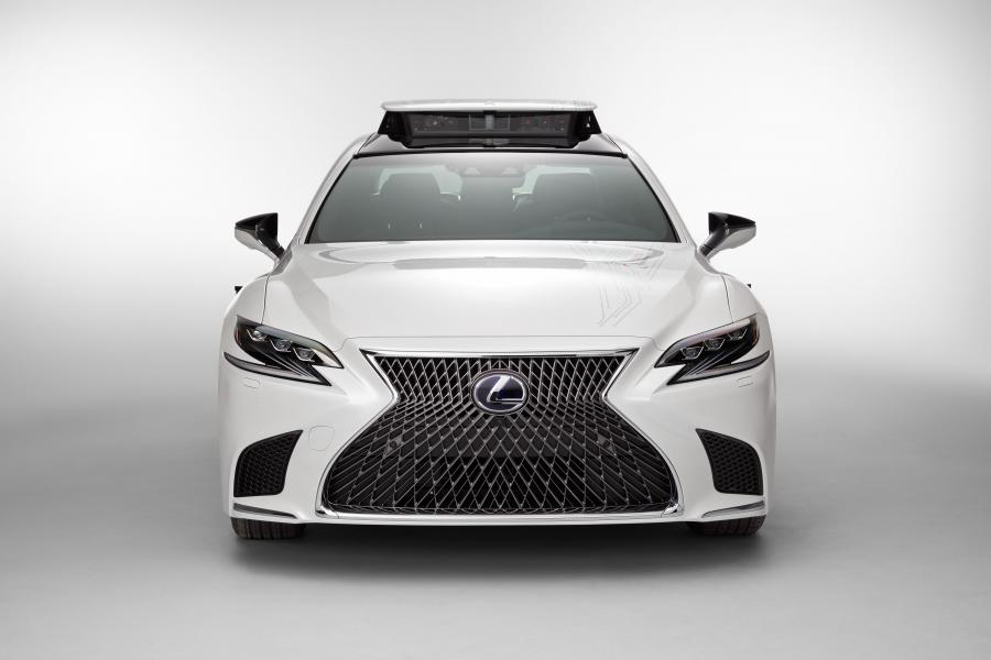  Lexus LS500h TRI-P4 Research Vehicle 2019 года  (фото 14 из 19)